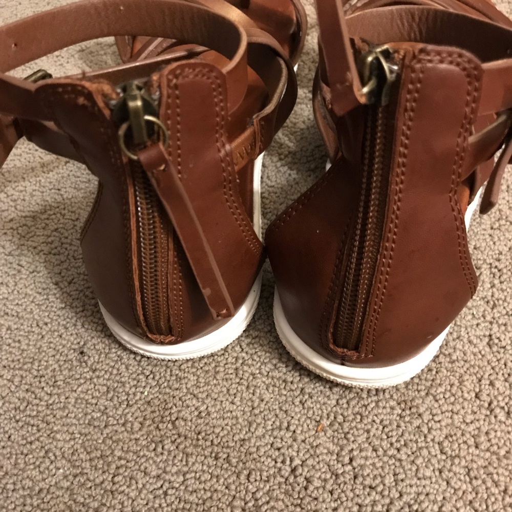 Sandals - Picture 3 of 4